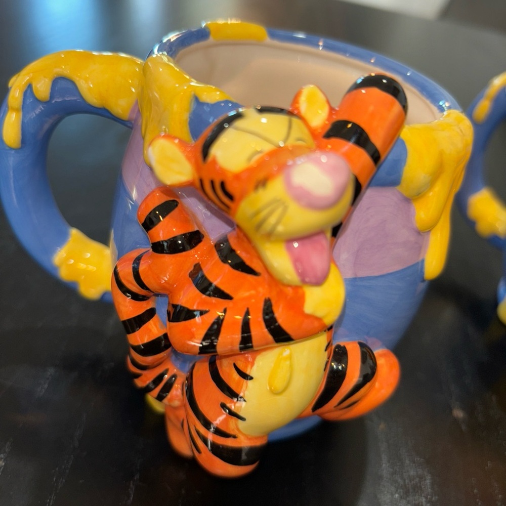 RARE collectible Disney Winnie the Pooh and friends coffee mug set 4 Pieces - Picture 9 of 10